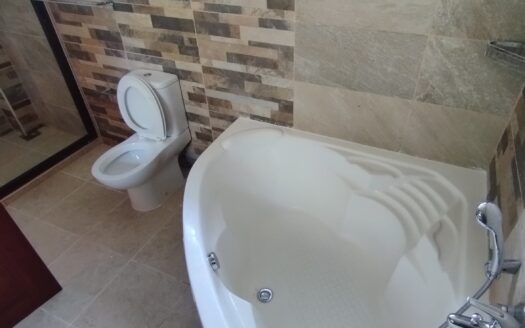 5-Bedroom House for Rent in Lavington on Convent Drive